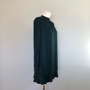 Aritzia Little Moon emerald dress